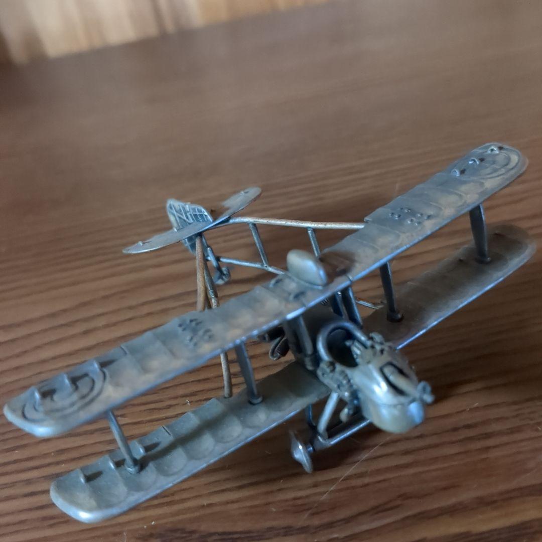レトロな　金属製 飛行機模型 二重翼デザイン