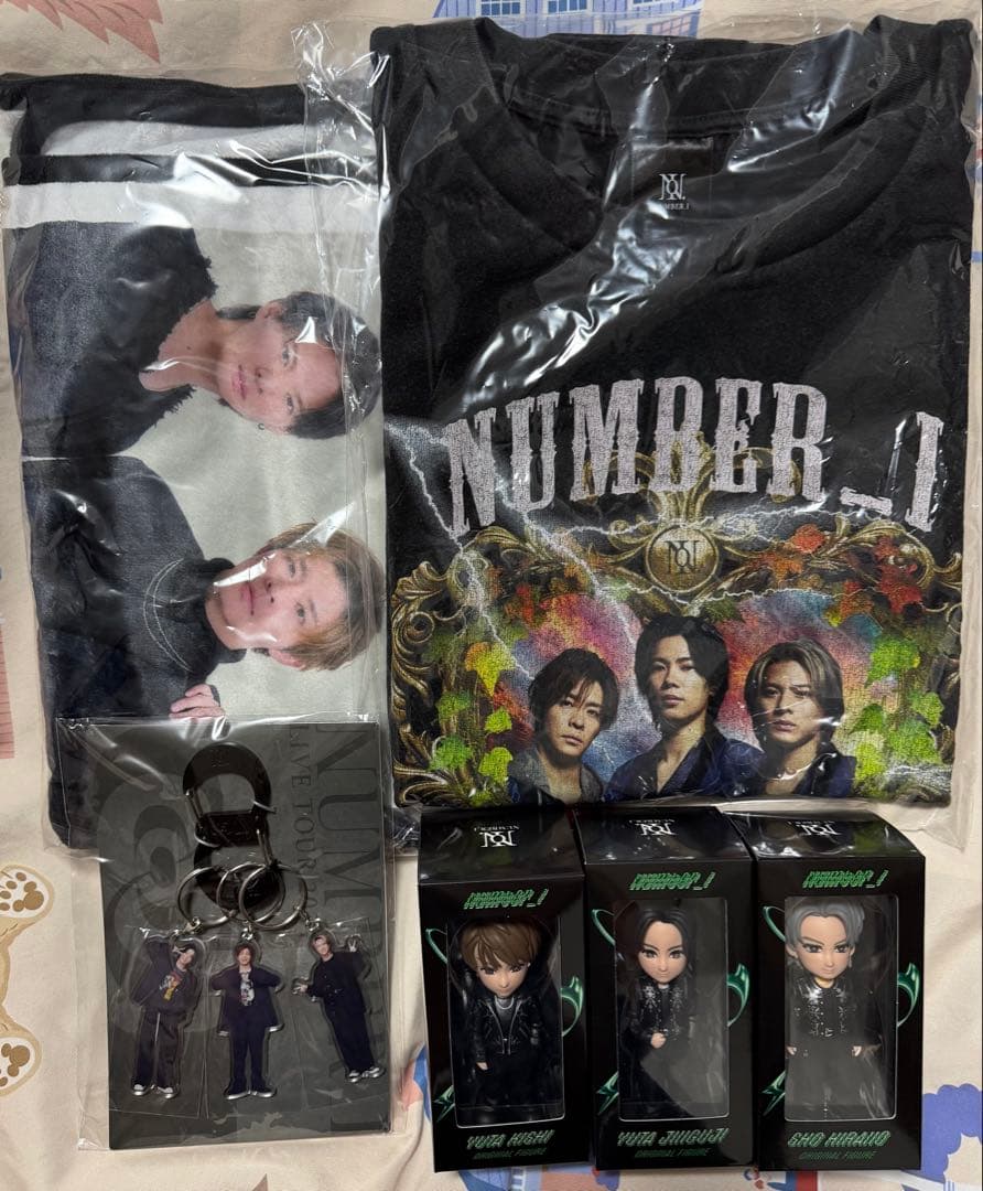 Number_i ブランケット　Tシャツ　フィギュア3体　キーホルダー