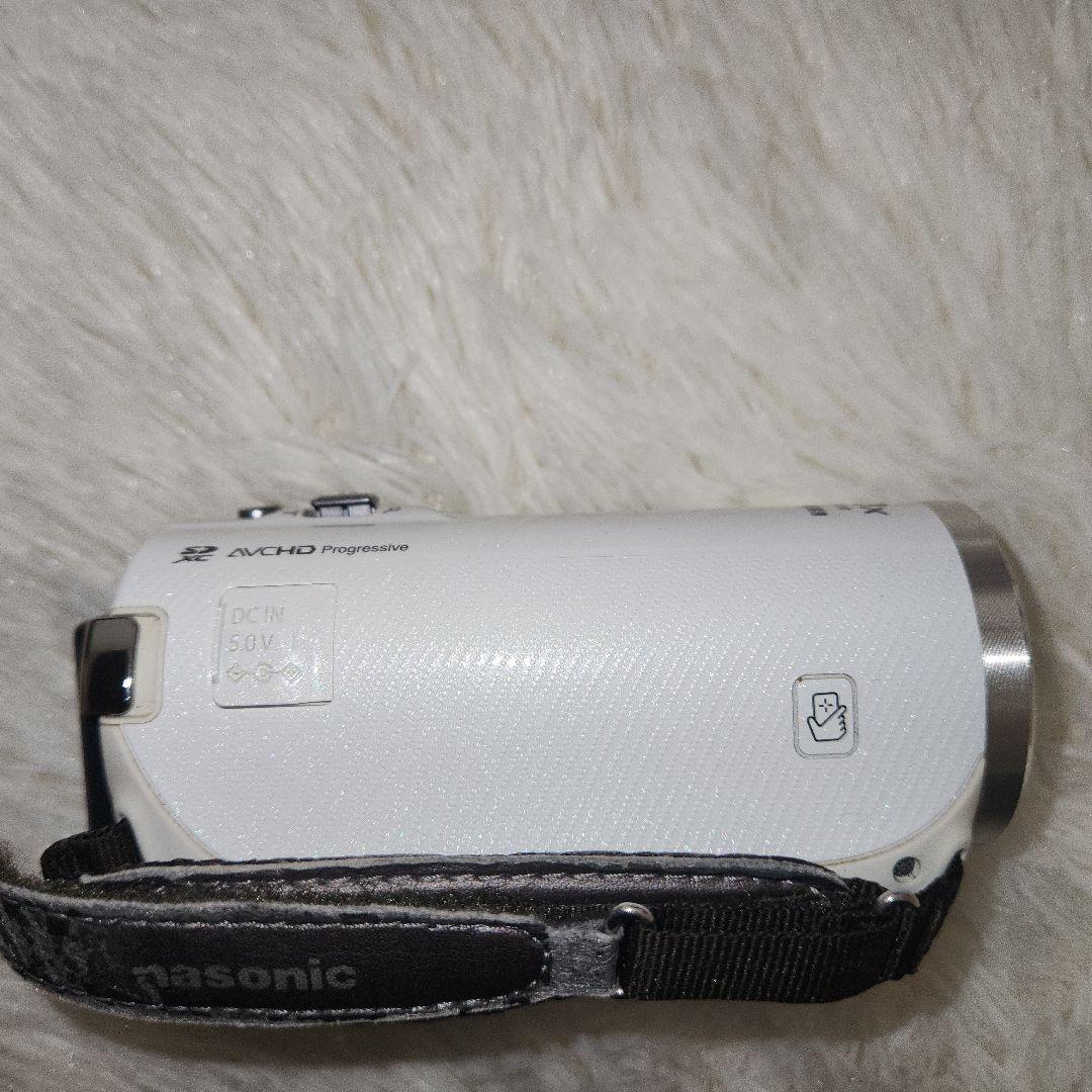 箱付きPanasonic HC-V520M ビデオカメラ