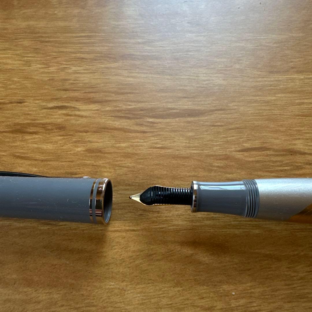 ペリカン Pelikan特別生産品 M640エベレスト 万年筆•ローラーボール