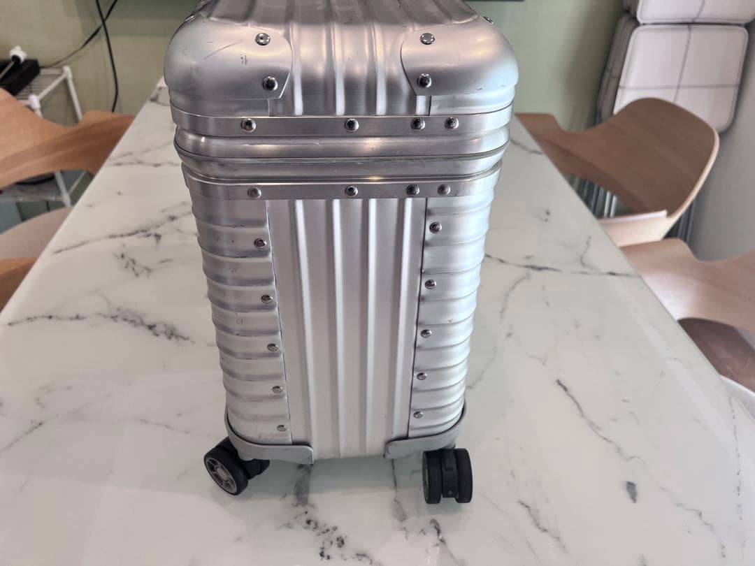 【入手困難】廃盤 旧型 RIMOWA リモワ パイロット 4輪