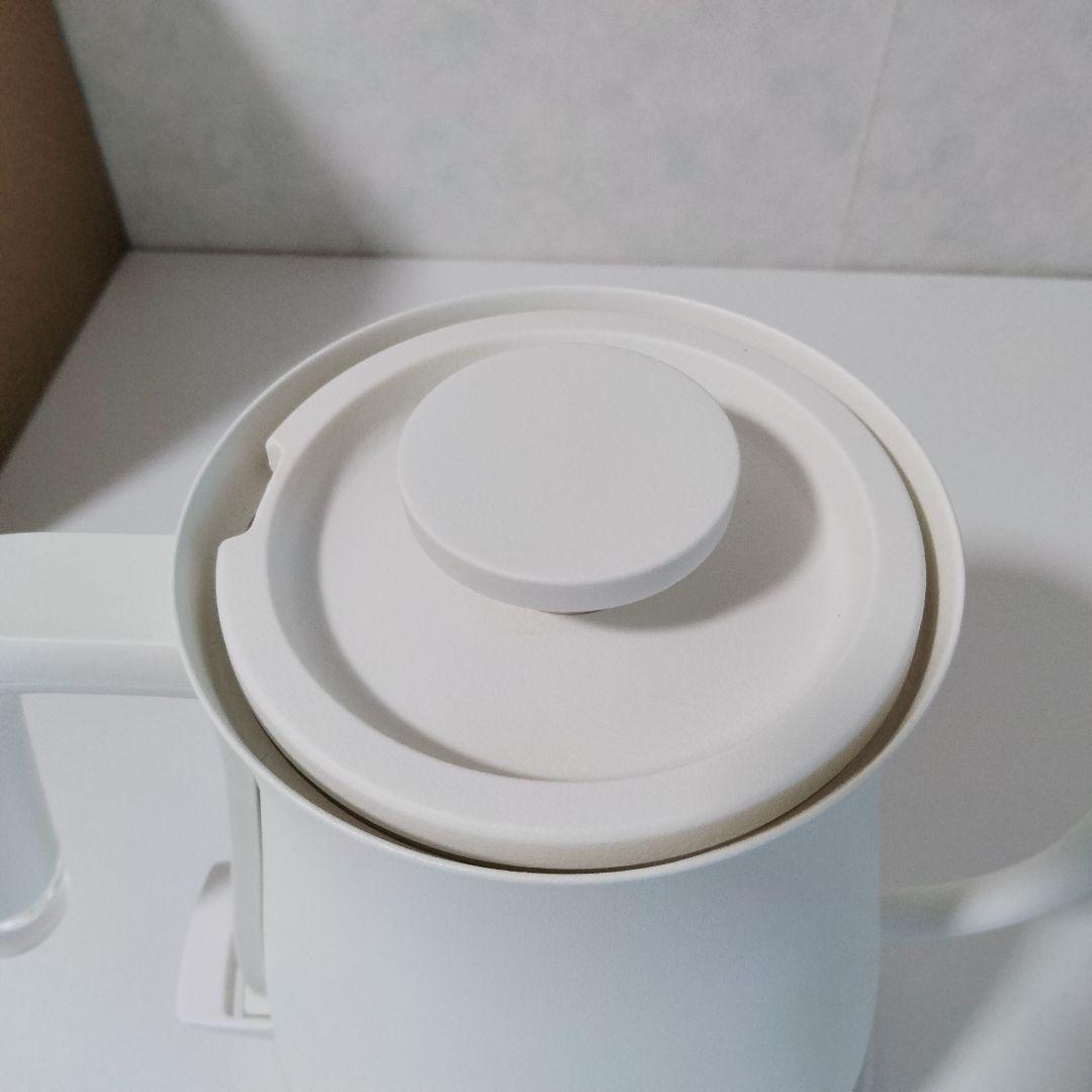 BALMUDA バルミューダ　電気ケトル　ホワイト　815