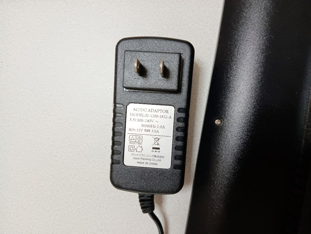 割引き中、デジタルサイネージ　横長ディスプレイ本体