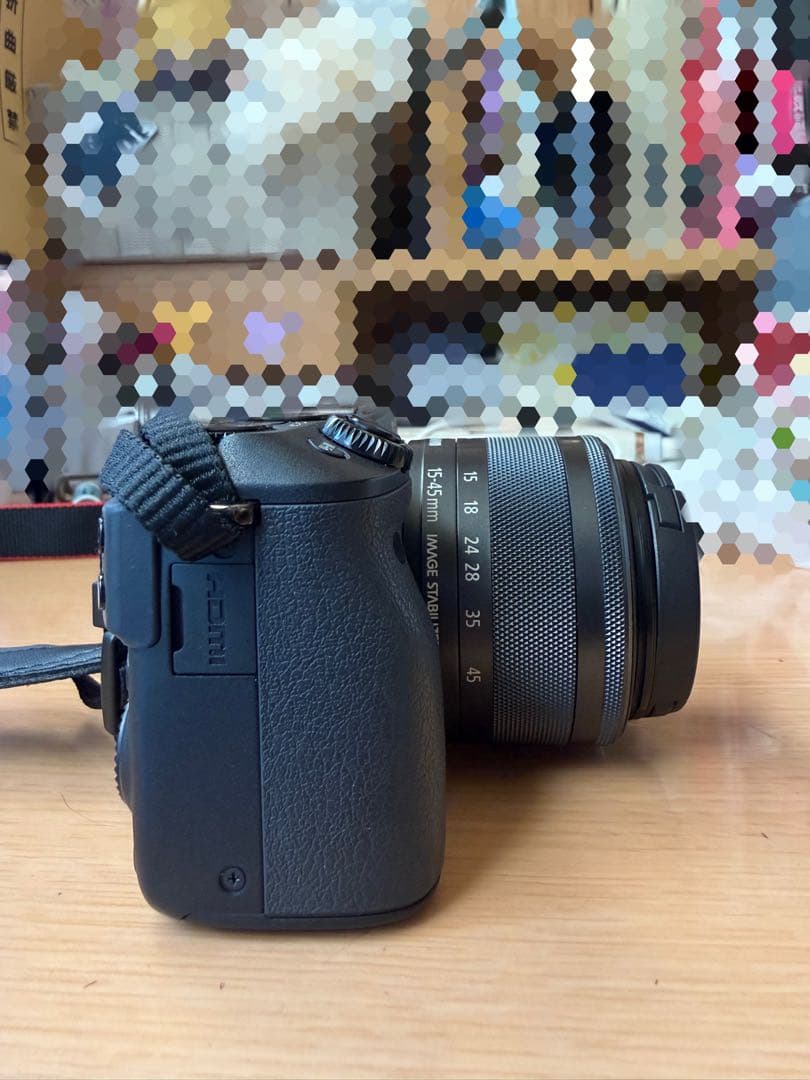 Canon ミラーレス一眼カメラ 充電器付き　お値下げ中