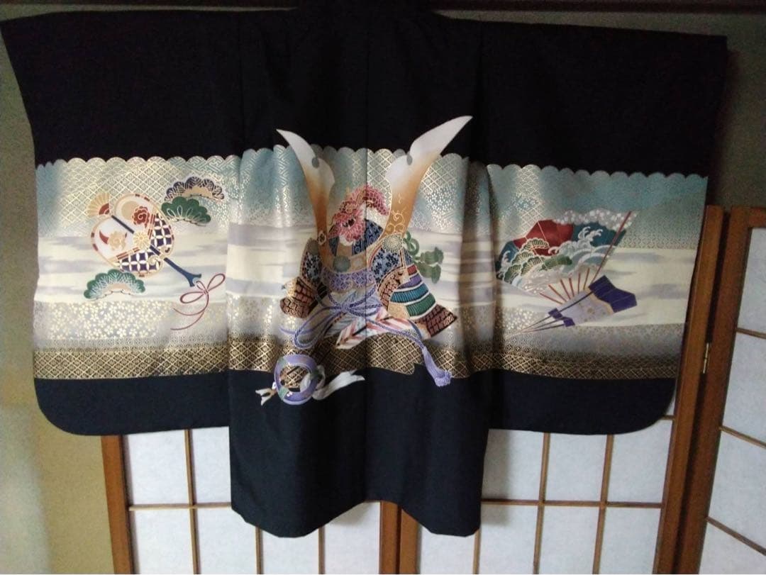 こえびです。男の子用・5歳向け・化繊・袴と着物のセットです