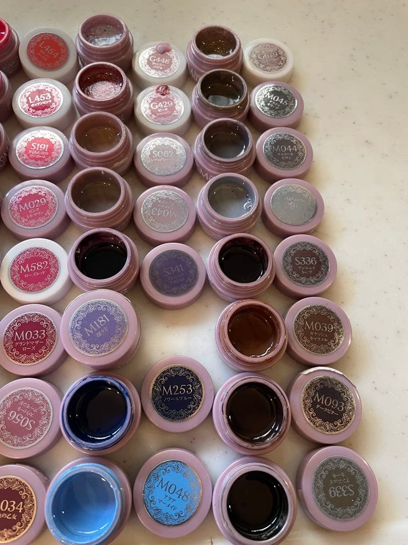 プリジェル　カラーまとめ売り32個 開封済み ミューズ　ジェルネイル