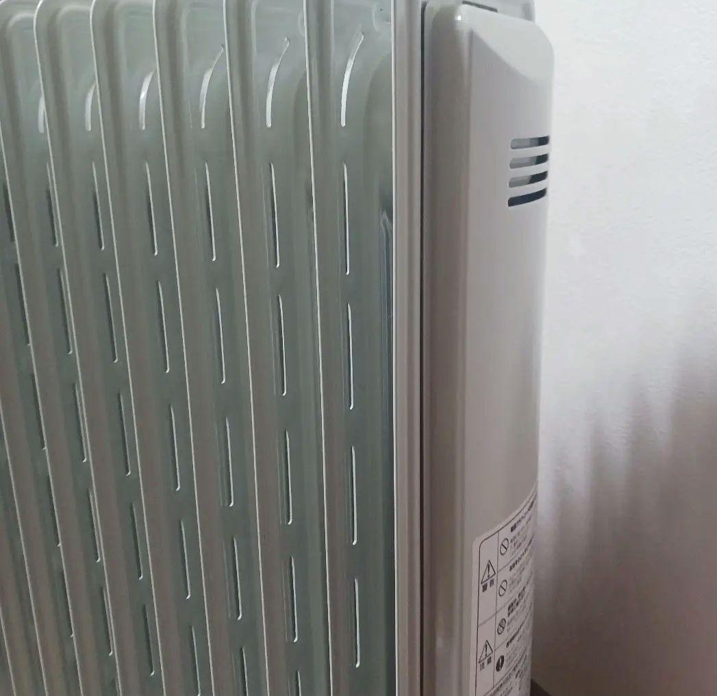 美品 DeLonghi オイルヒーターH7751019EFSN-18K