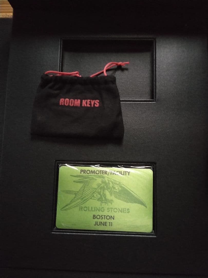 ROLLING STONES「TOTA 75」洋書写真集　大型本