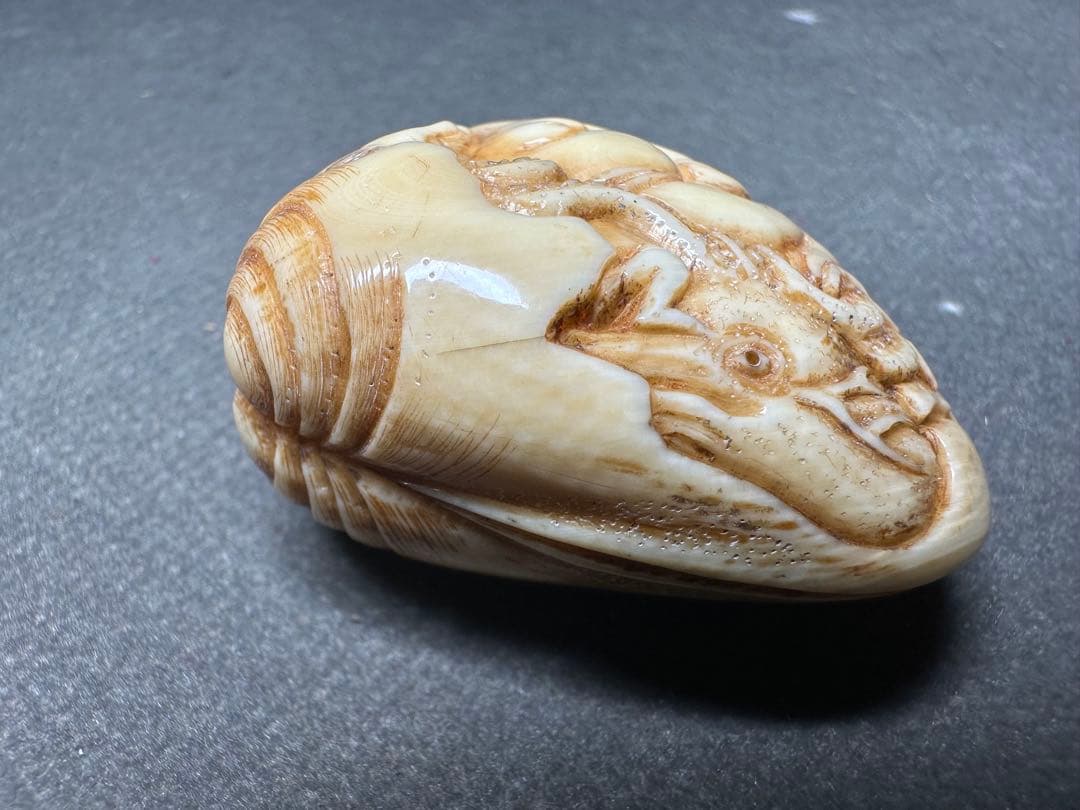 極上　浮世絵春画　根付　天然素材　アンティーク　骨董　飾り物　古美術　置物