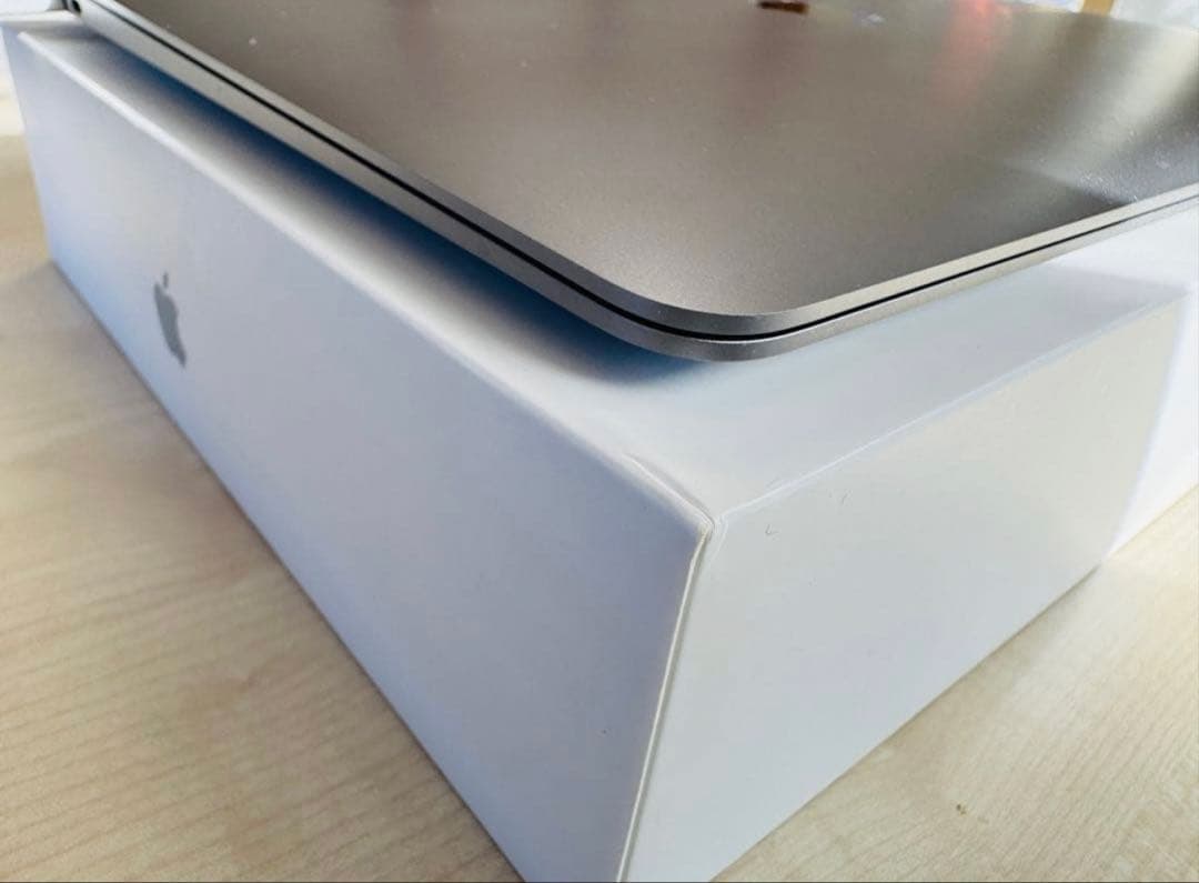 Apple MacBook Air 13インチ M1 8GB 256GB 美品