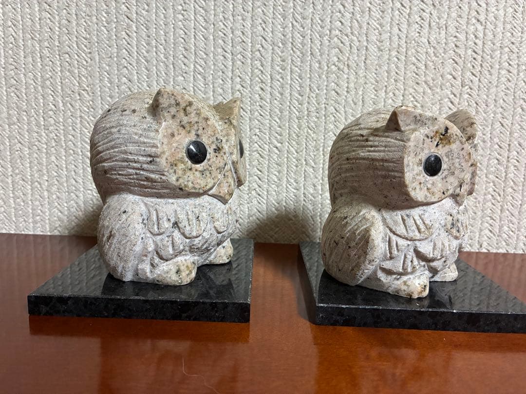 石工房　森のふくろう　2体セット　 石台座付き