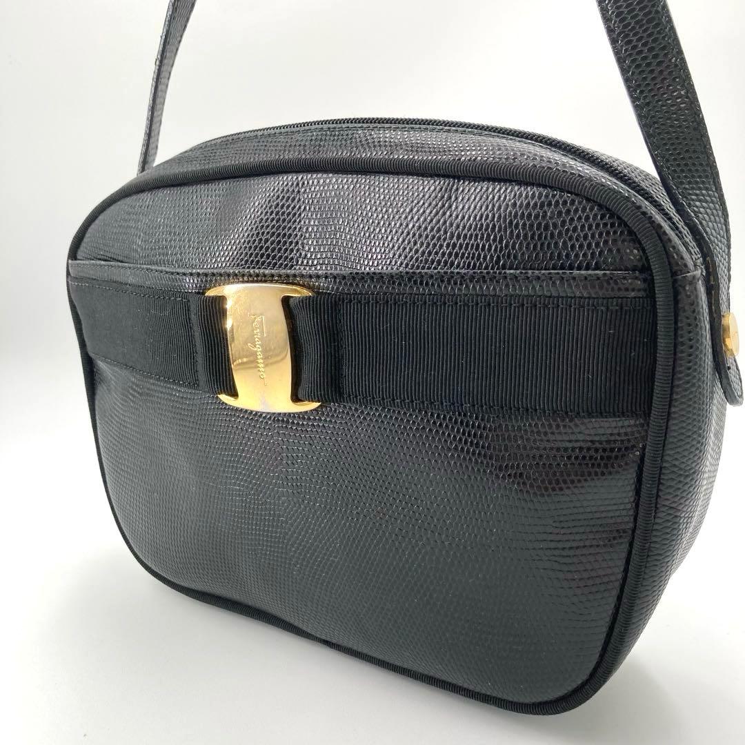 美品✨サルヴァトーレ フェラガモ ヴァラ リザード ショルダーバッグ ブラック