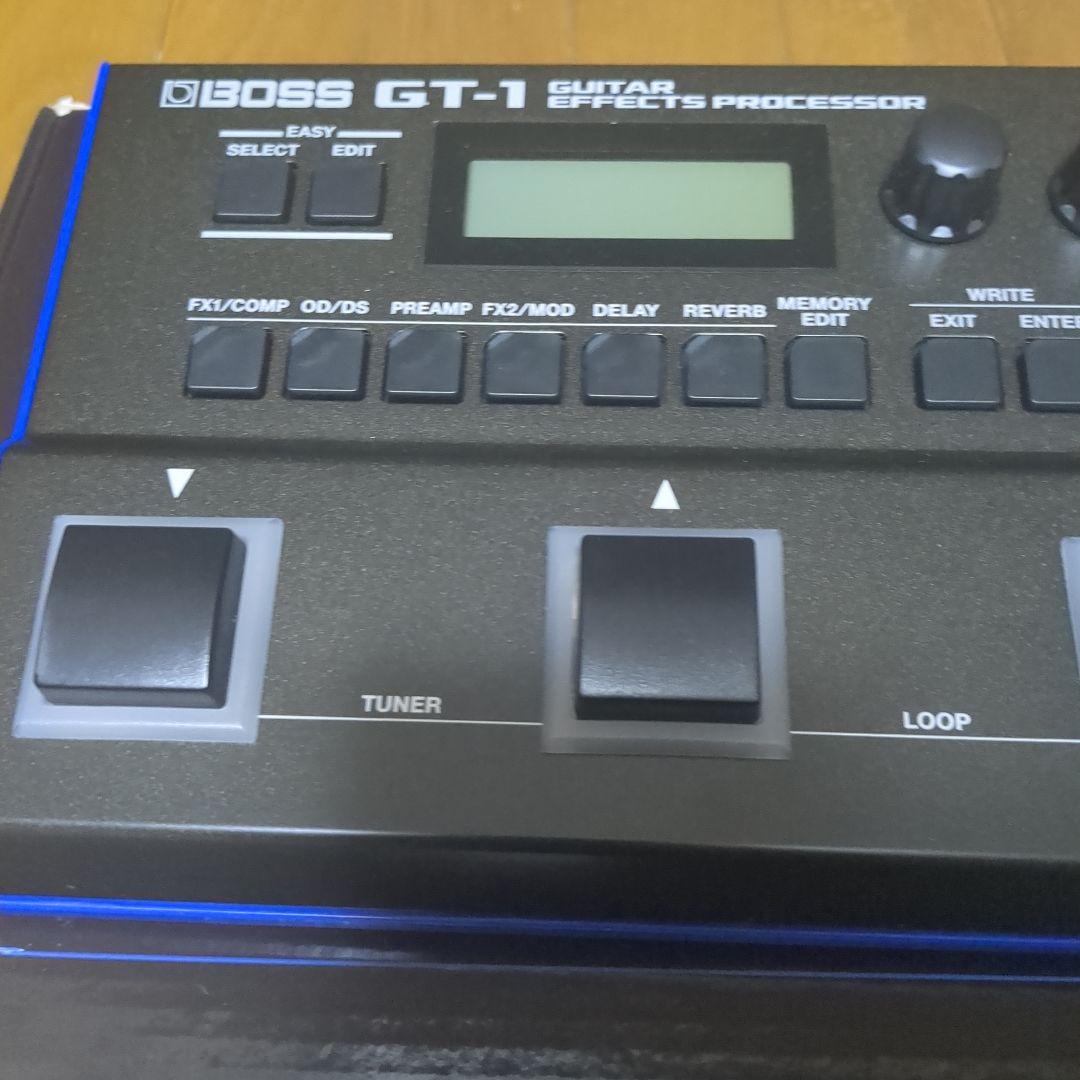 BOSS GT-1 ギターエフェクター　教科書&専用ケース付き