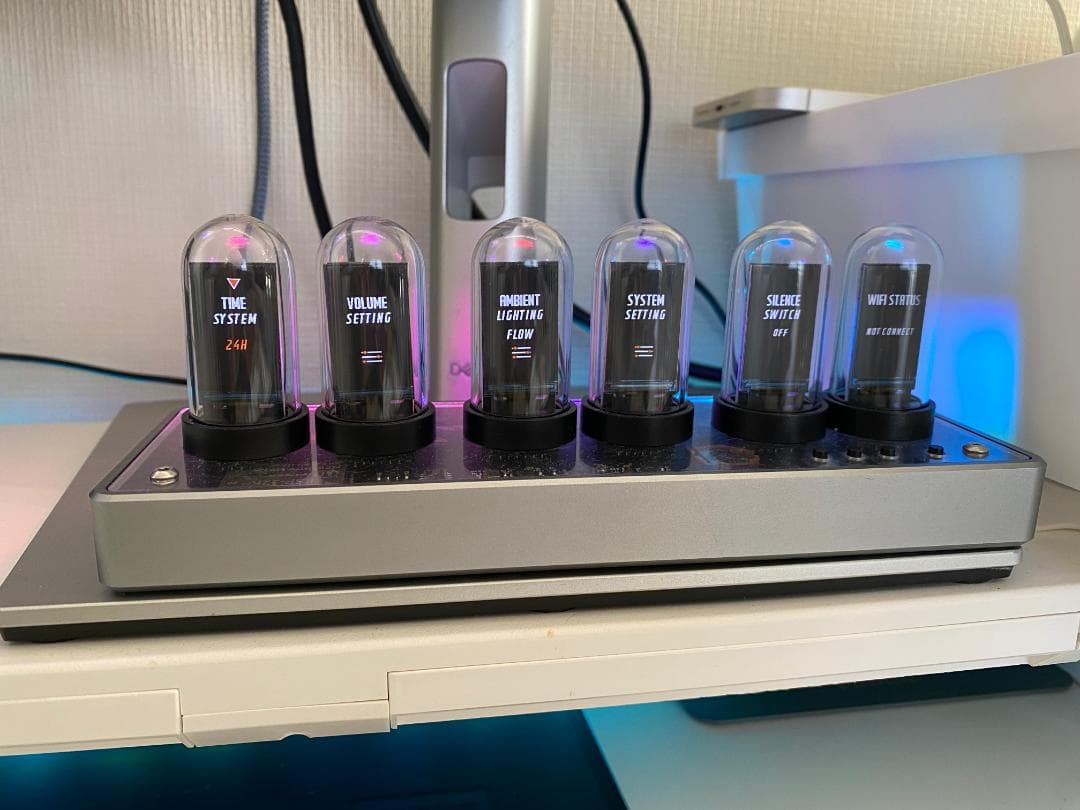 ア*ン様 ニキシー管風 置き時計 MARVEL TUBES 中古