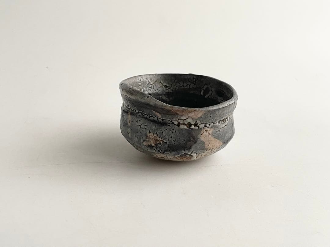 陶芸家　作家物　作者不明　鼠志野　盃　ぐい呑　酒器　酒盃　箱なし　美濃　志野