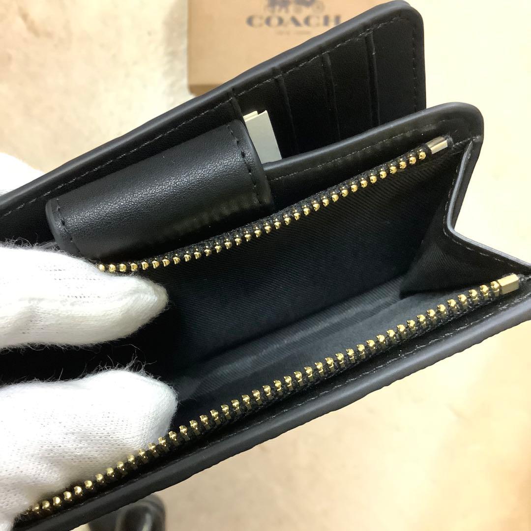 【未使用品】COACH 黒 レザー 二つ折り財布