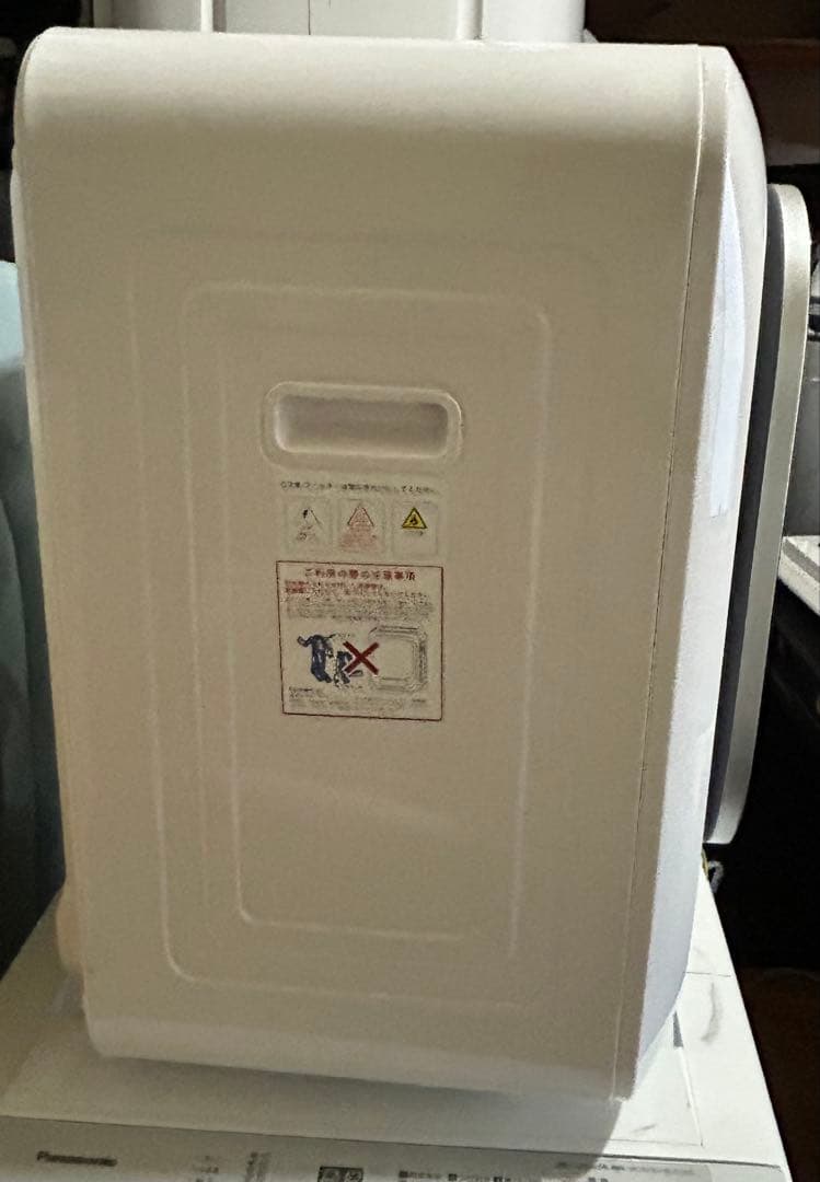 美品 3kg衣類乾燥機　SR-ASMN206