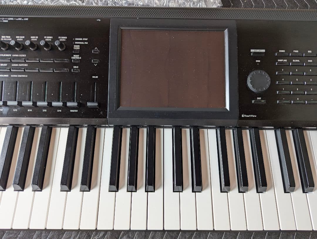 お買い得 美品 KORG KRONOS2-88 シンセサイザ