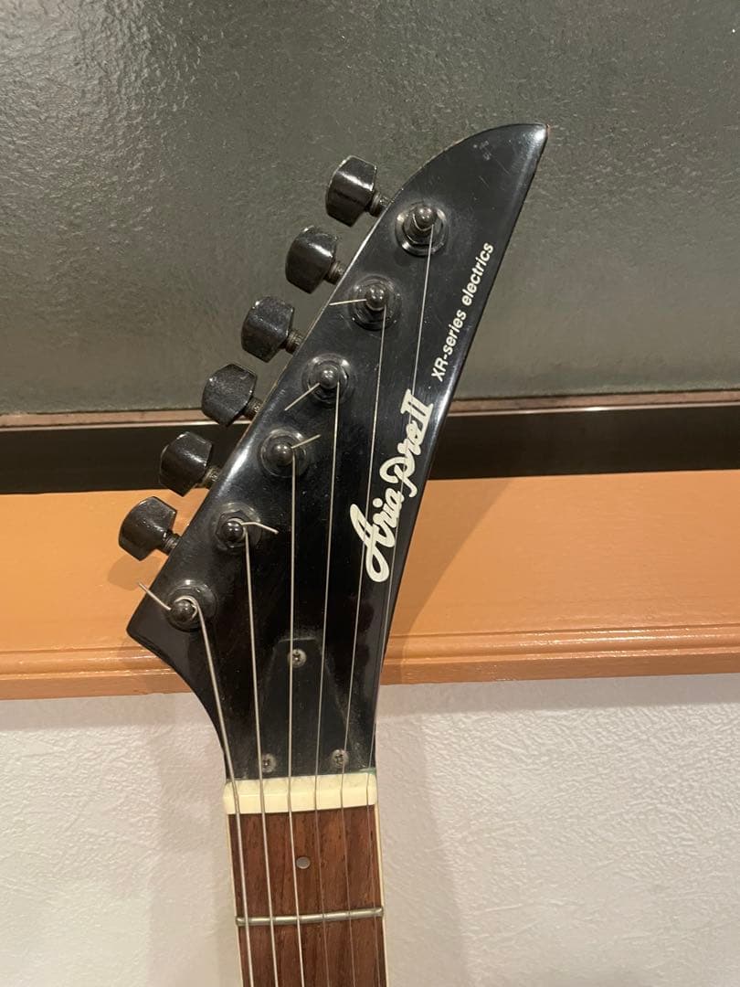 Ariapro IIエルキギター