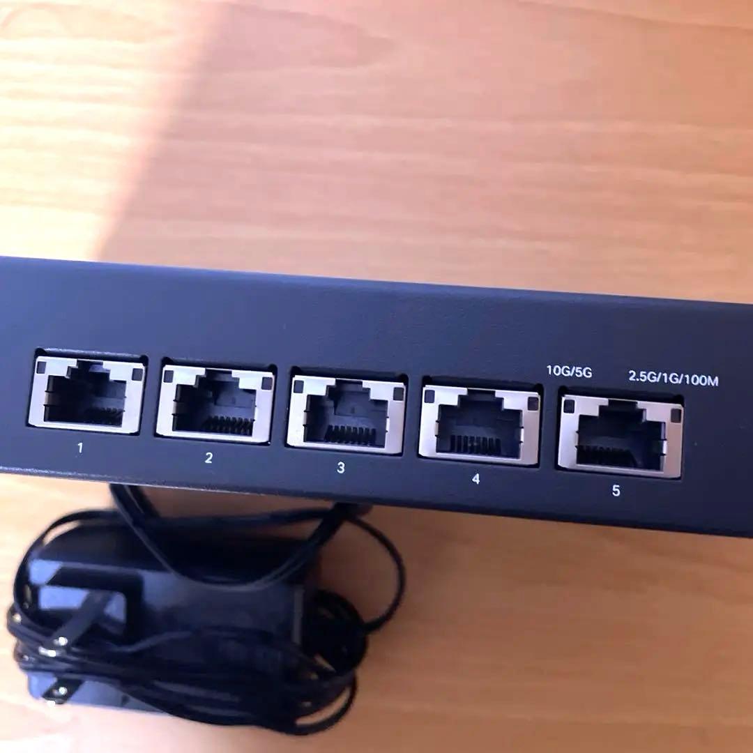 キ*ア様 10Gbps 5ポート スイッチングハブ TP-Link TL-SG1