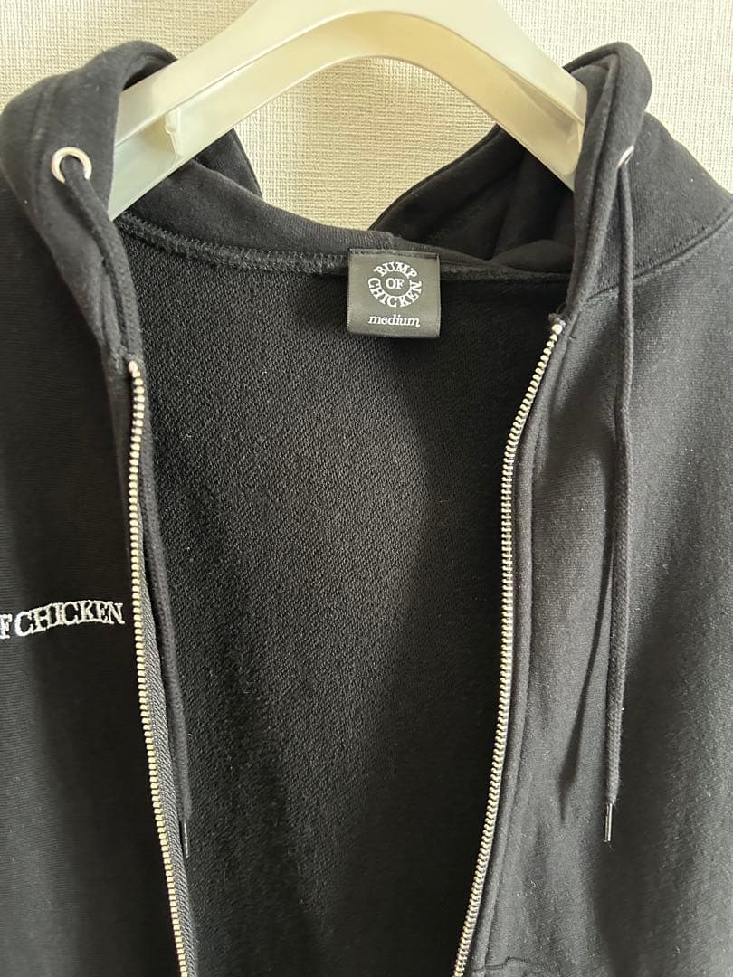 なないろ ジップパーカー