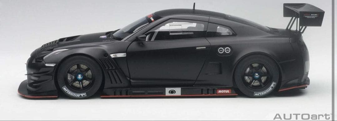 AUTOart Nissan GT-R 1/18 マットブラック ニスモ