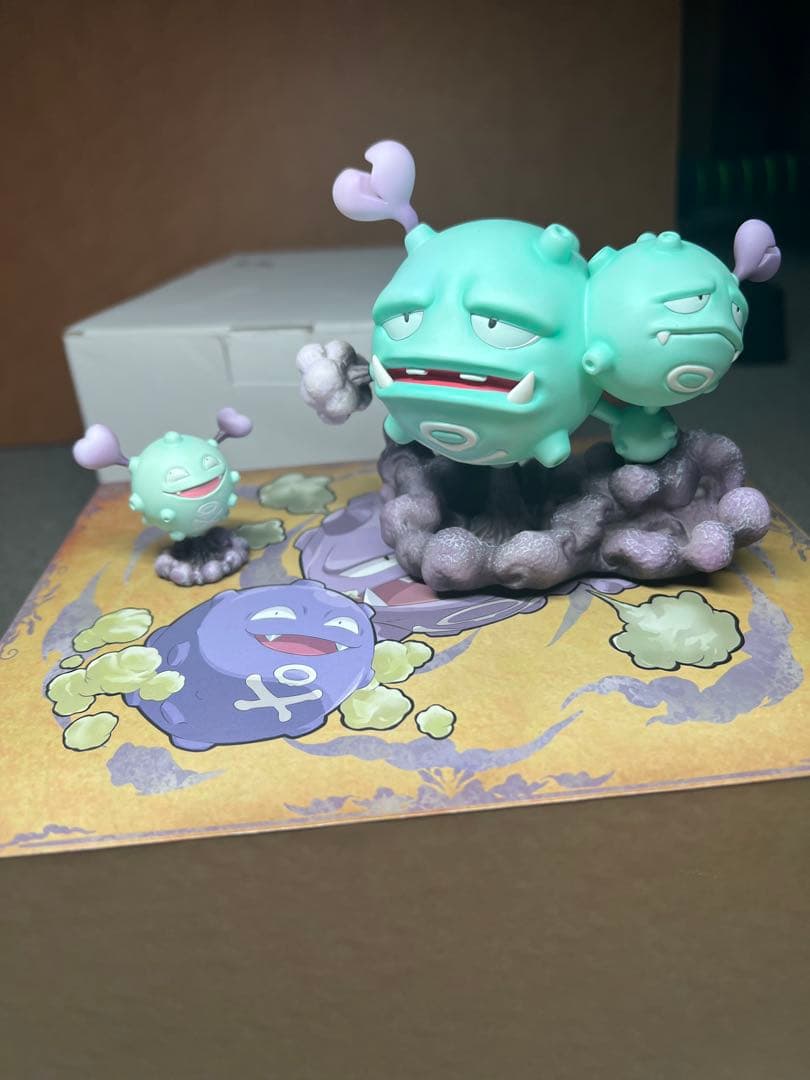 ポケモンスケールワールド　マタドガス色違い