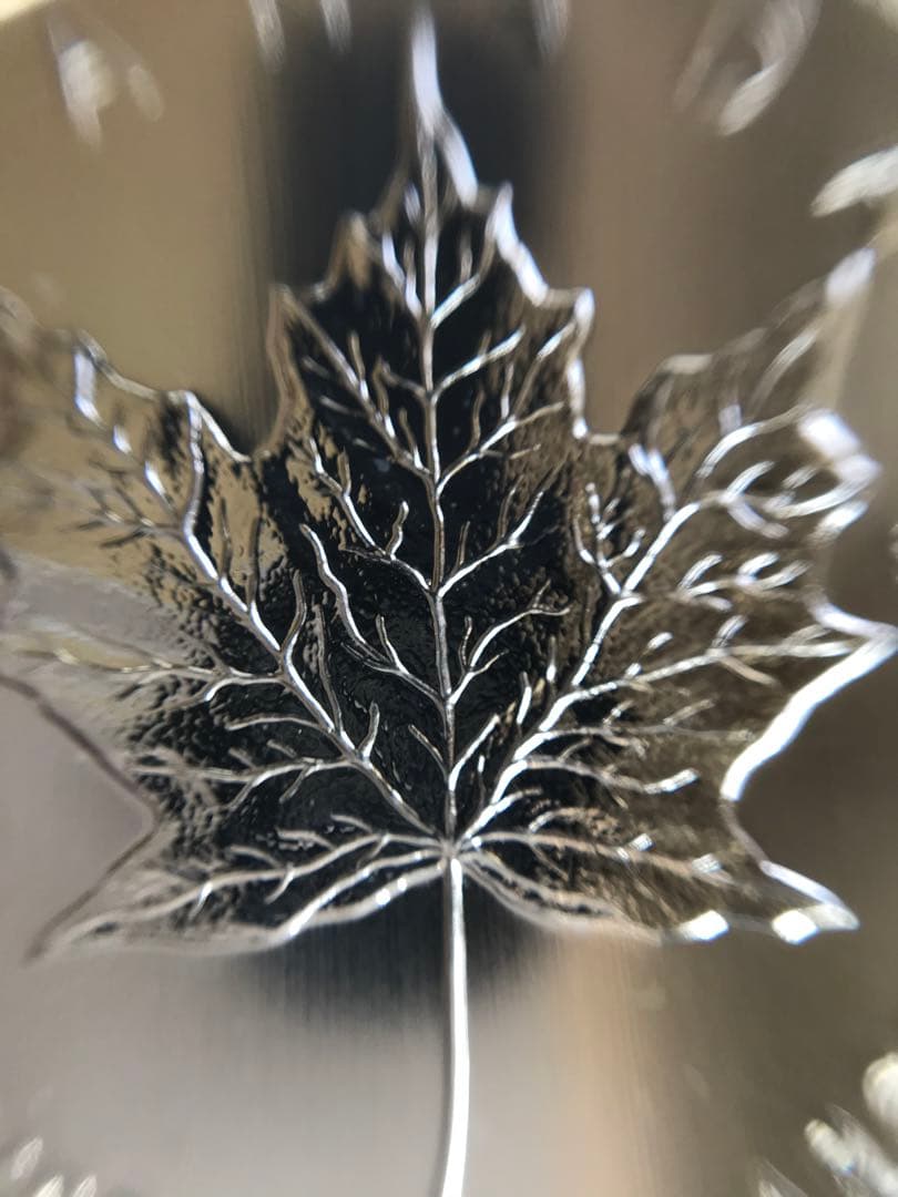 K*n様 2011年 カナダ メイプルリーフ 銀貨 1オンス