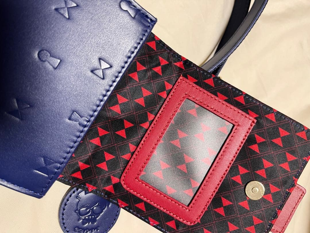 名探偵コナン　本革ショルダーウォレット