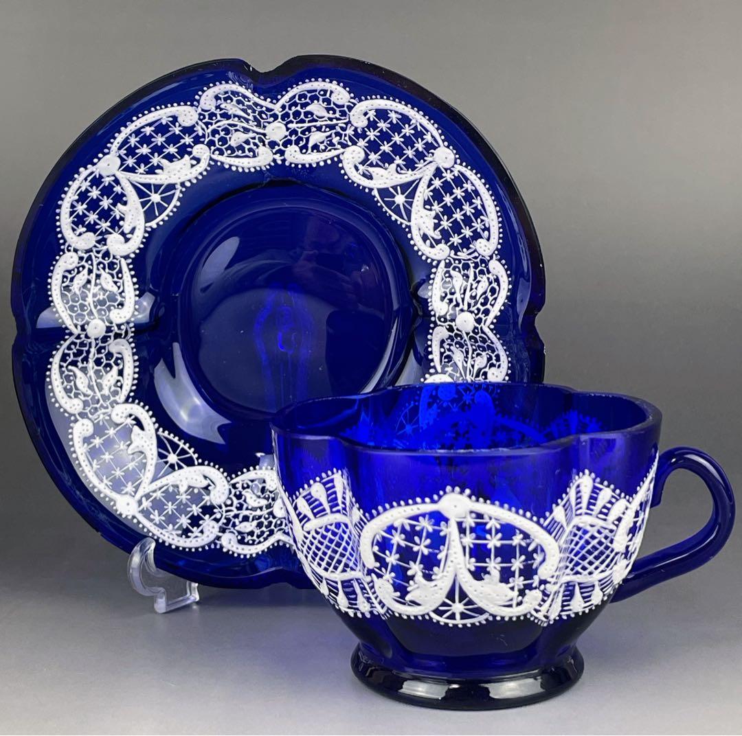 【希少】ホワイトレース ハンドル付き 盛り上げ グラス カップ ソーサー