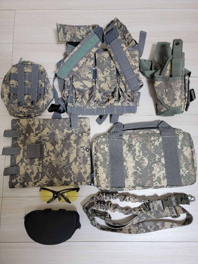 ７点セット ACU チェストリグ ポーチ セーフティグラス まとめ