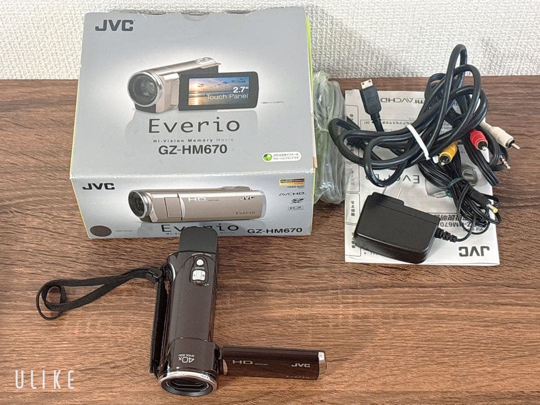 ★美品★ JVC ビクター エブリオ GZ-HM670 元箱付き#893
