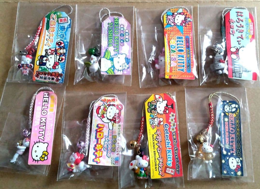 ご当地キティ♡ストラップ♡ファスナーマスコット&キーホルダー127個まとめ売り♡