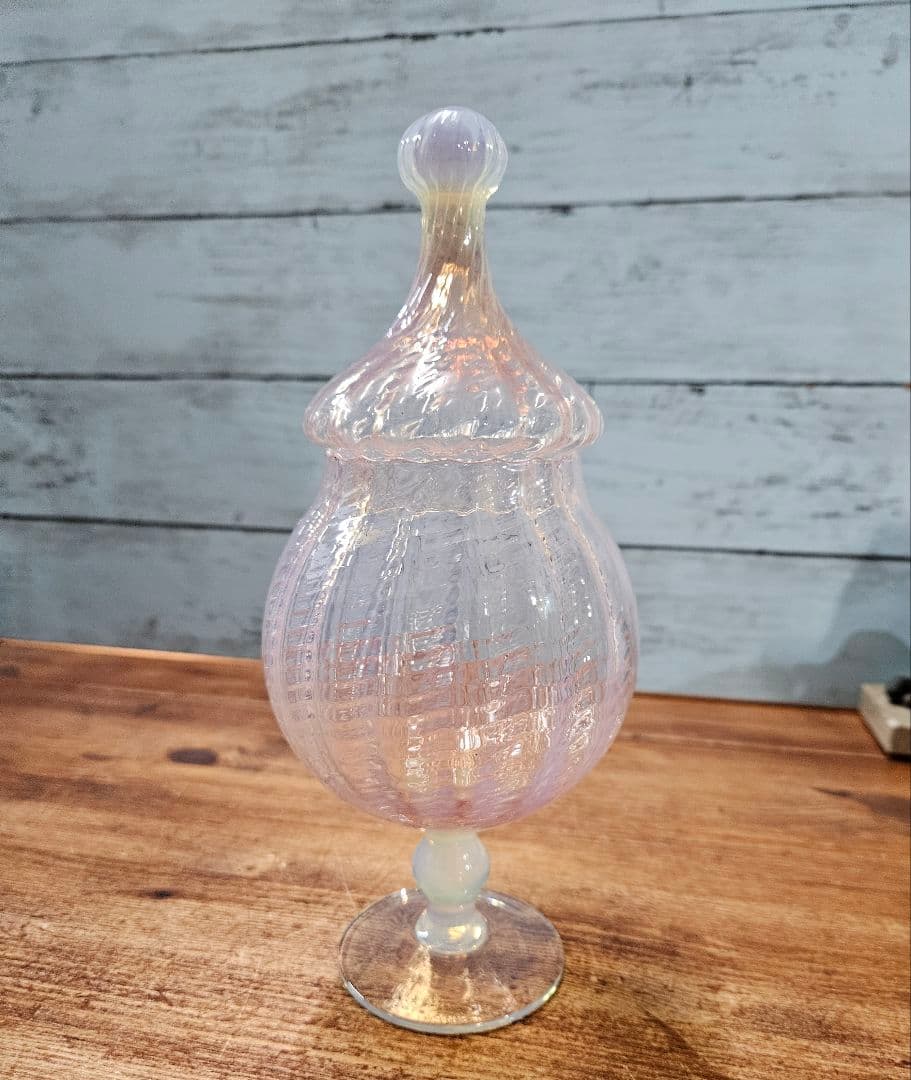 フランスアンティーク オパールセントガラス ボンボニエール 蓋付きのグラス 花瓶