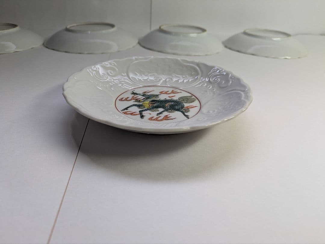 古伊万里、『白磁陽刻・色絵麒麟文輪花皿』、5客、銘無、箱無