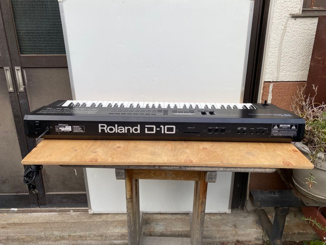 roland d-10 シンセサイザー　ソフトケース付き　中古品