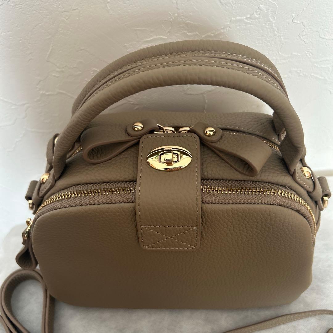 HAYNIネネロシェ本革2wayバッグ