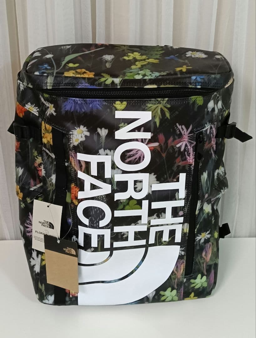 THE NORTH FACEノースフェイス 花柄リュックNM82255 30L①