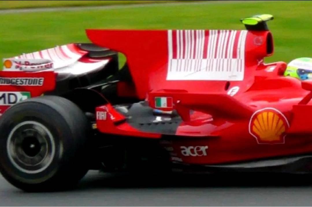 カスタム多数　1/18 マテル　フェラーリF2008 F.マッサ　シャークフィン