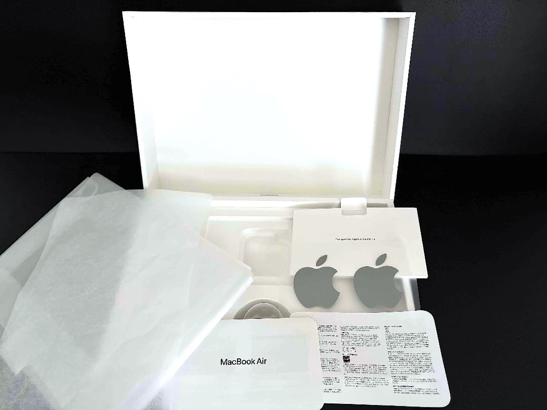 【美品】MacBook Air （M2, 2022）13.6㌅ 元箱付き