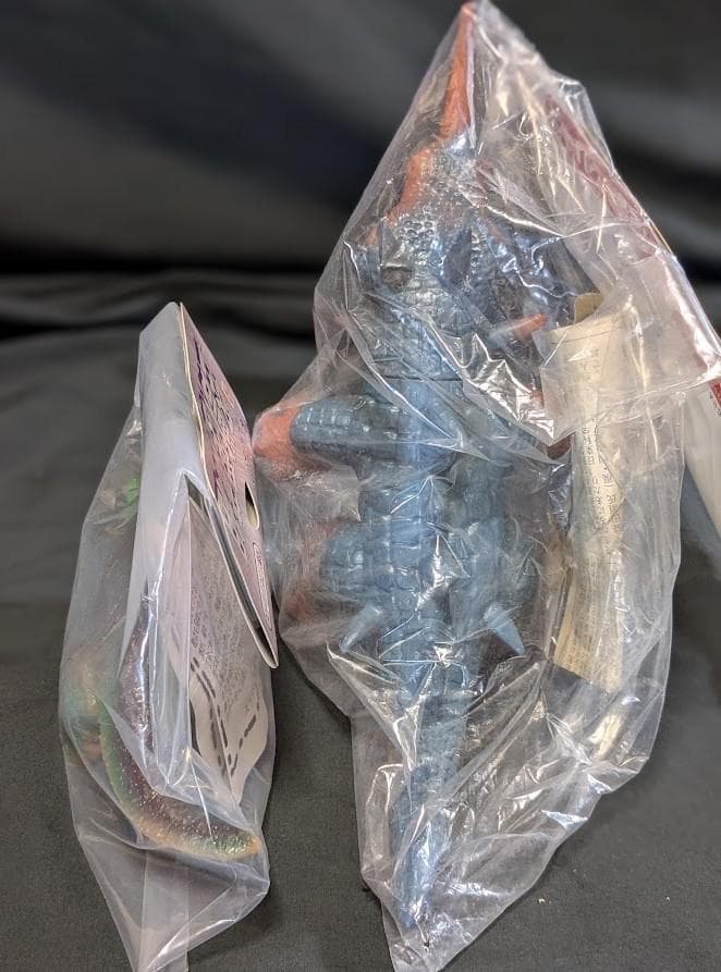 バルゴン・スタンダード＆ミドル（日東復刻・マルサン）ソフビ未開封２体セット