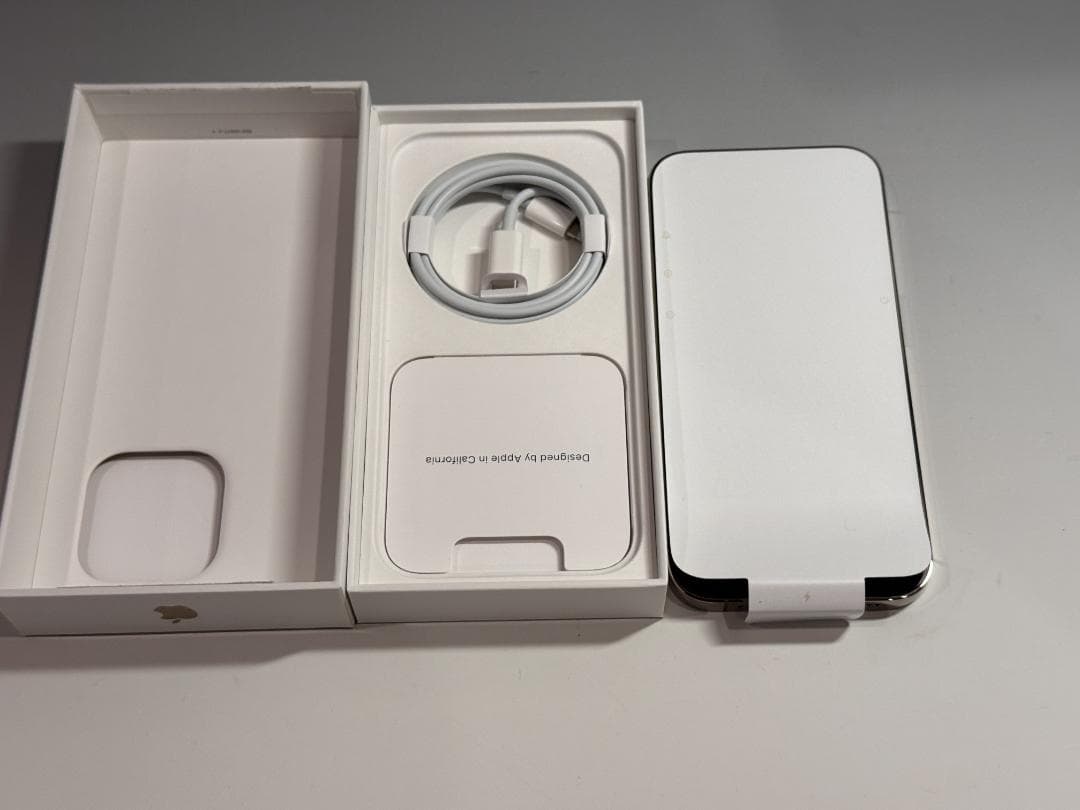 新品未使用】iPhone 14 Pro 256GB ゴールド SIMフリー