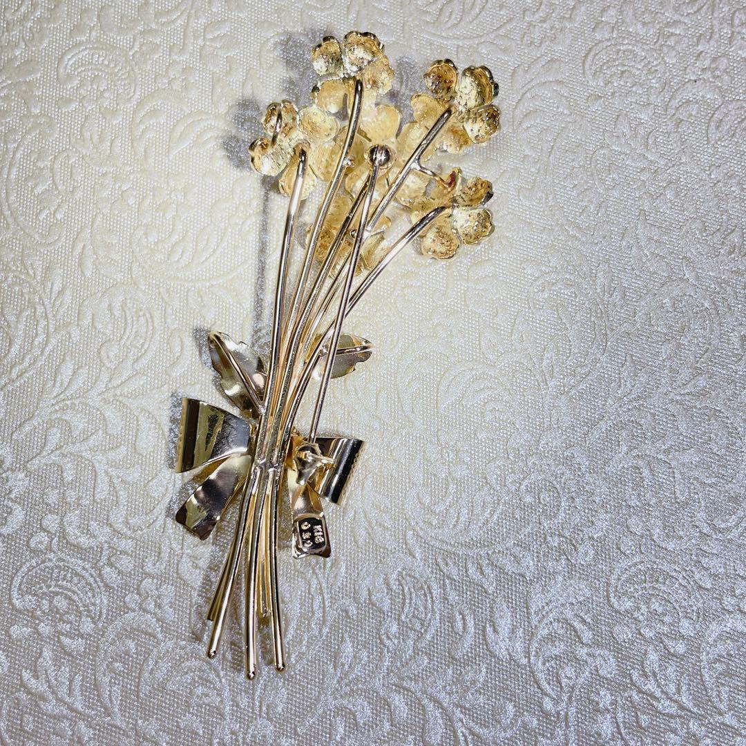K18 ダイヤモンド　0.3ct 綺麗な花束ブローチ