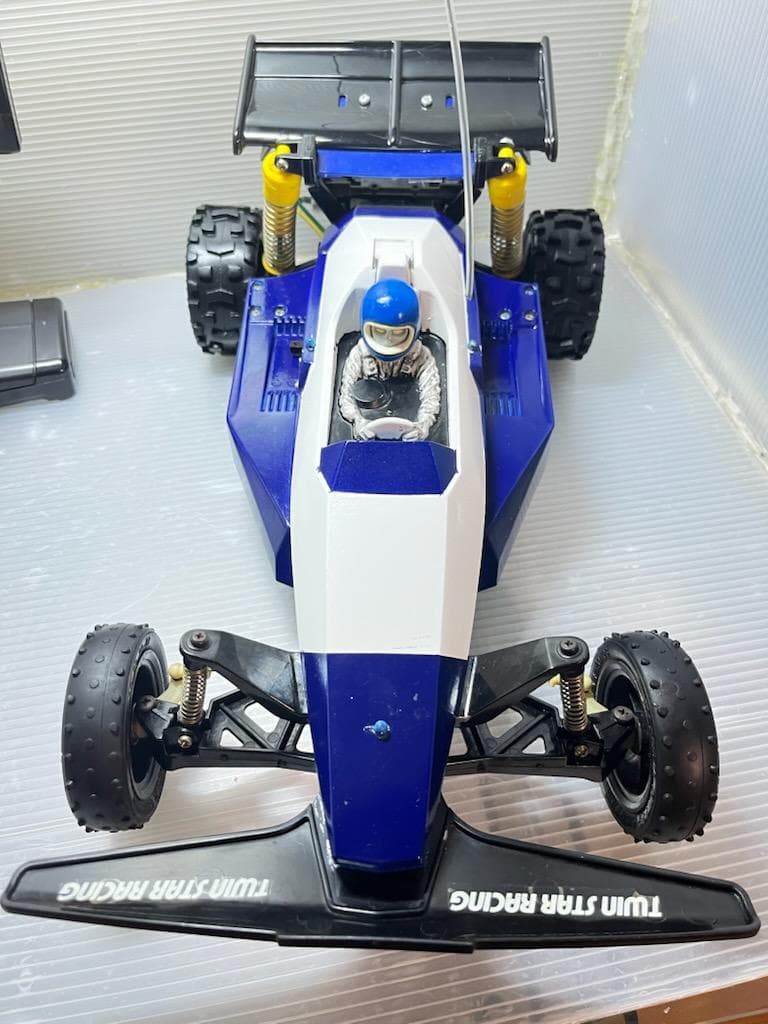 タミヤ 1/10 電動RCレーシングバギー ストライカー 完成品