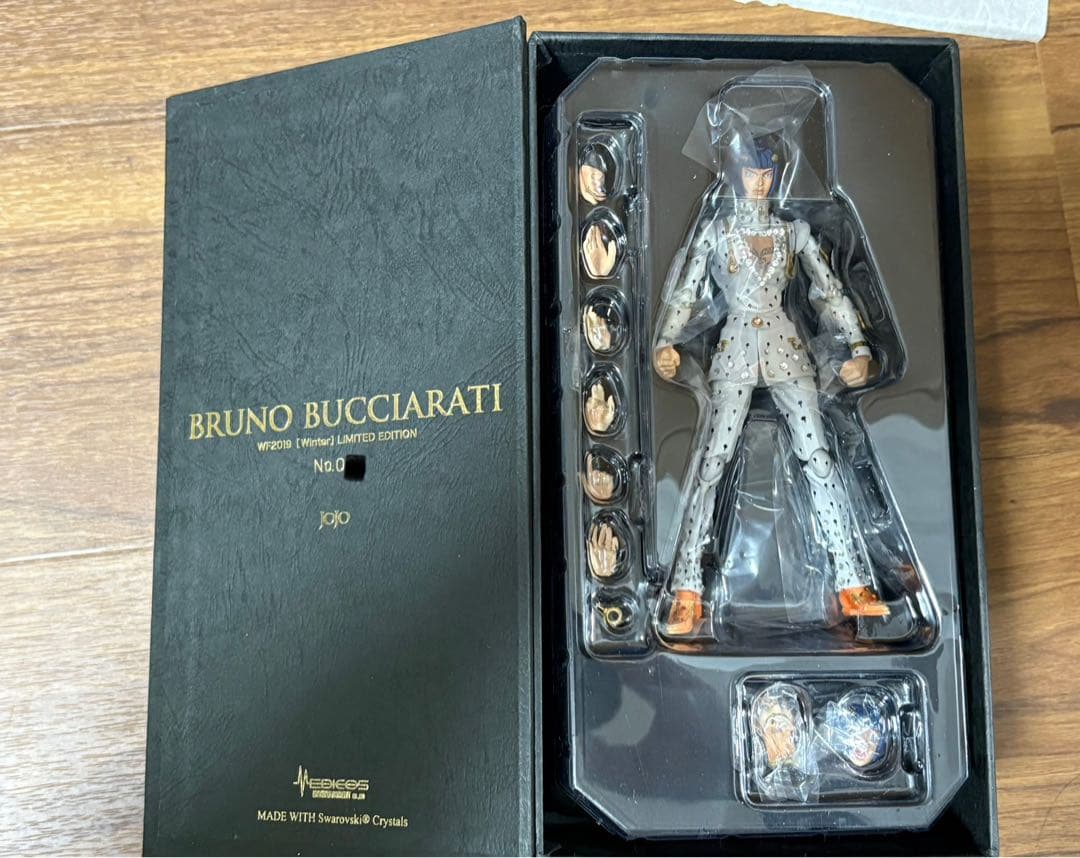 ブルーノ・ブチャラティ スワロフスキー限定版　荒木飛呂彦　超像可動　完品