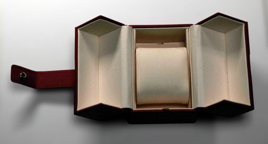 Pinoオメガコンステレーションカレクアドラ文字盤金色K18金クォーツ