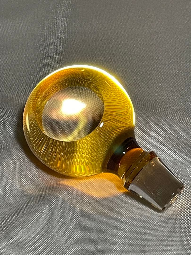 【希少】　【美品】　カガミクリスタル　色被切子デキャンタ　花模様　カットガラス