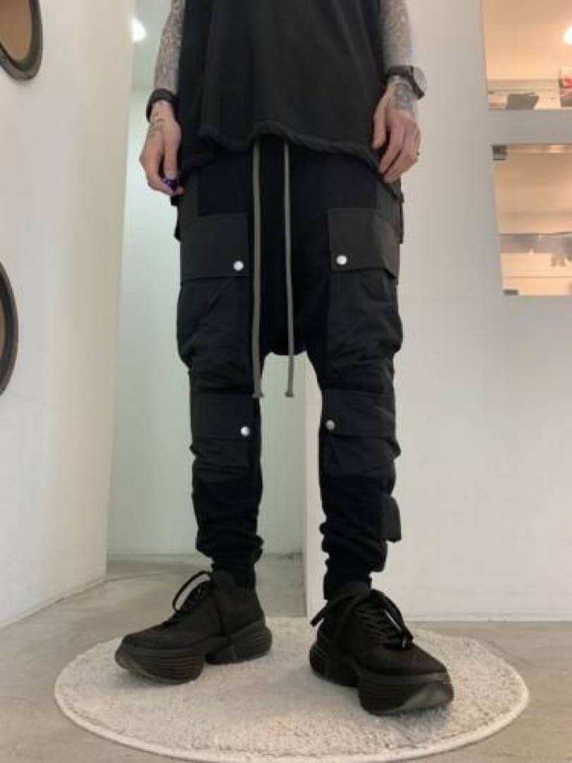 パンツ A.F ARTEFACT MILITARY CARGO SARROUEL