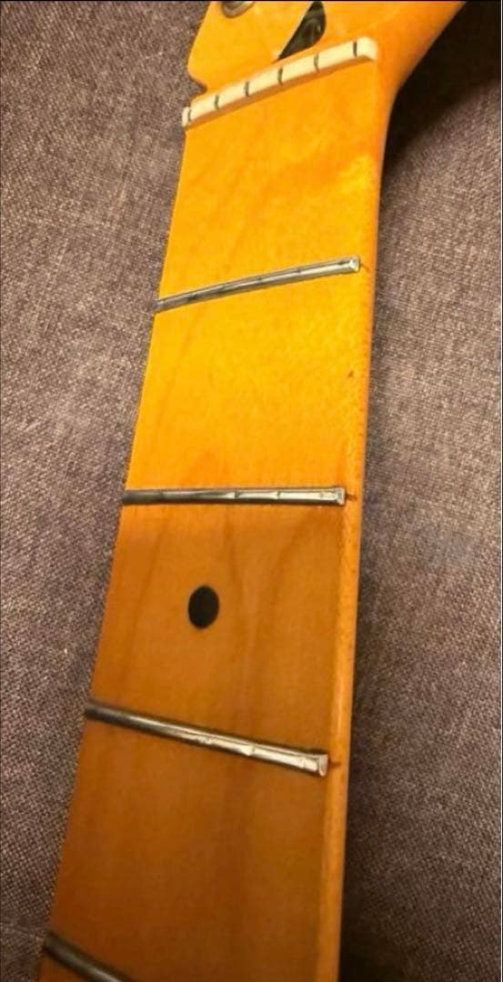 Fenderボディ・Squireネック ストラトキャスター ラージヘッド