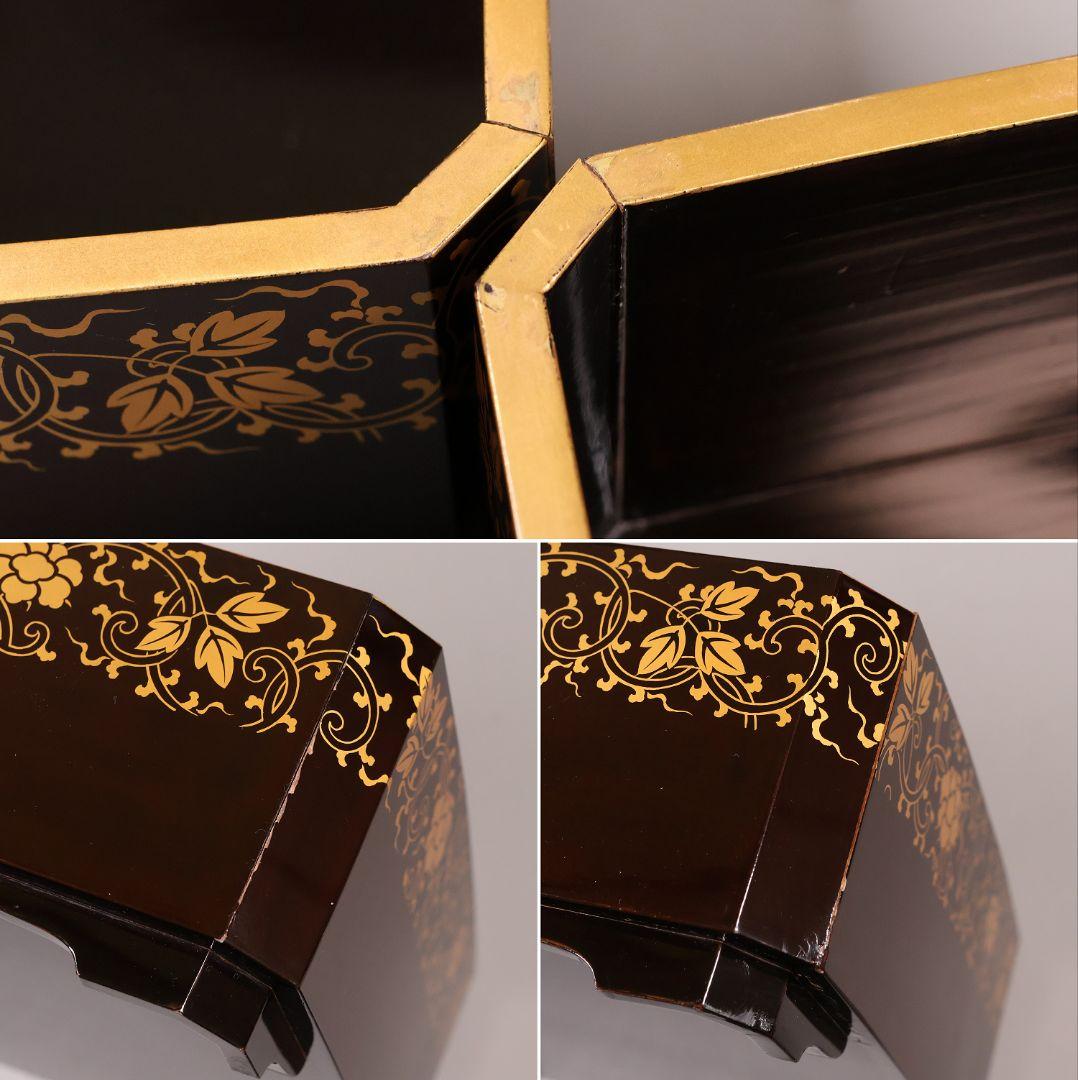 木製 漆塗 牡丹獅子 花唐草 金蒔絵 饅頭箱一対 菓子重 菓子箱【CM285】